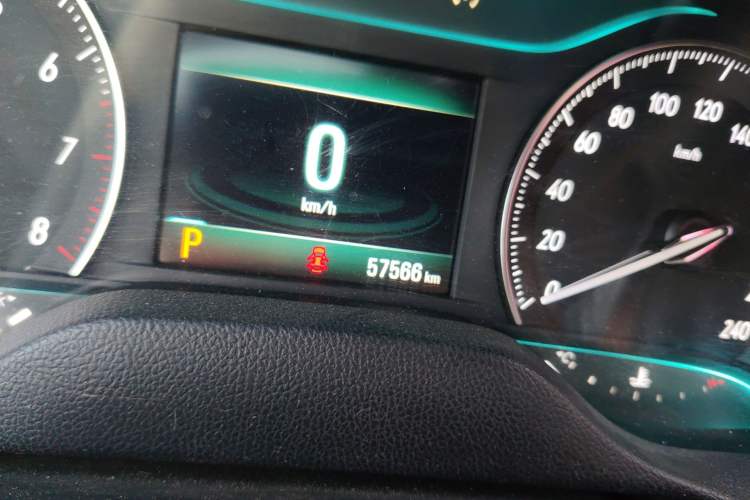 Used Buick GT 2019 18T Automatic Connected Elite Model China V Standard Odometer Close Up