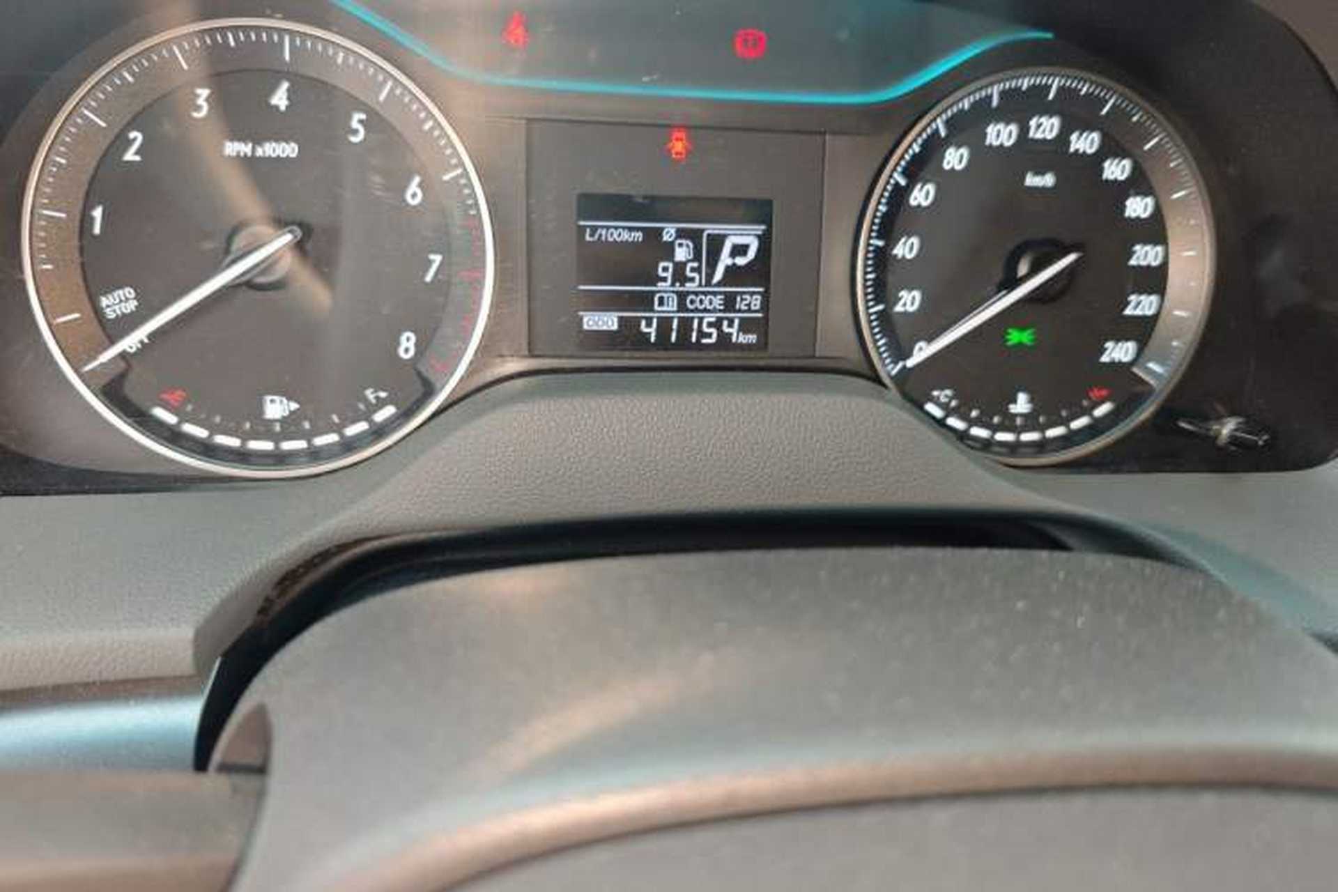 Used Buick GT 2019 15T Dual-Clutch Advanced Version China VI Standard Odometer Close Up