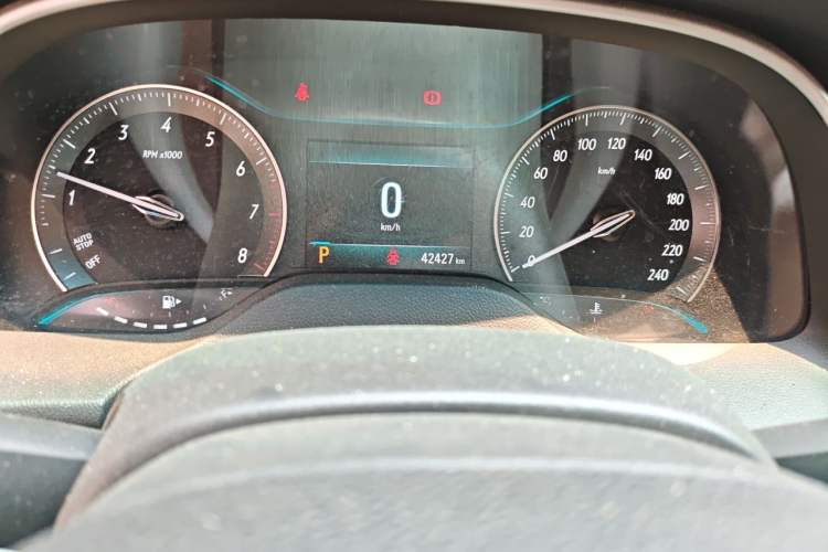 Used Buick GT 2019 15T Dual-Clutch Connected Elite Model China VI Odometer Close Up
