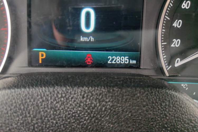 Used Buick GT 2019 18T Automatic Connected Elite Model China VI Standard Odometer Close Up