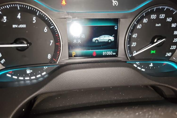 Used Buick GT 2019 18T Automatic Connected Elite Model China VI Standard Odometer Close Up