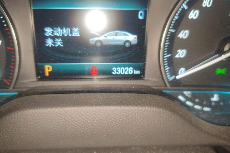 Used Buick GT 2019 15T Dual-Clutch Connected Elite Model China VI Odometer Close Up