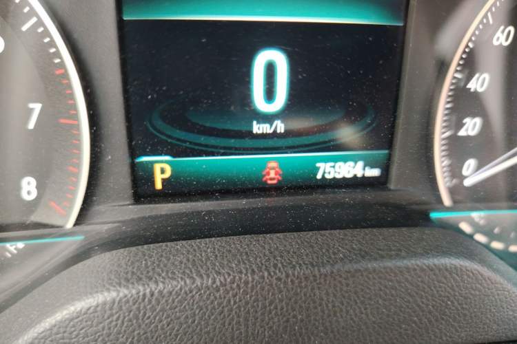 Used Buick GT 2019 15T Dual-Clutch Connected Elite Model China VI Odometer Close Up