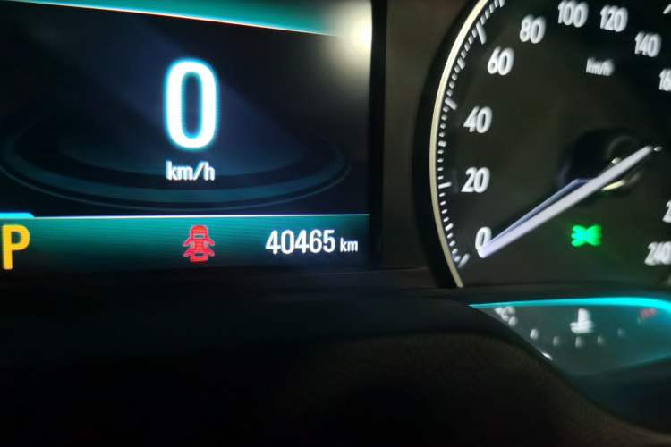 Used Buick GT 2019 15T Dual-Clutch Connected Elite Model China VI Odometer Close Up