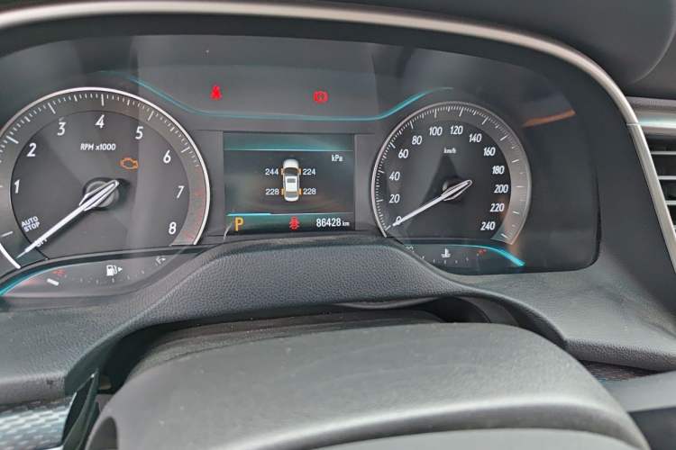 Used Buick GT 2019 18T Automatic Connected Elite Model China VI Standard Odometer Close Up
