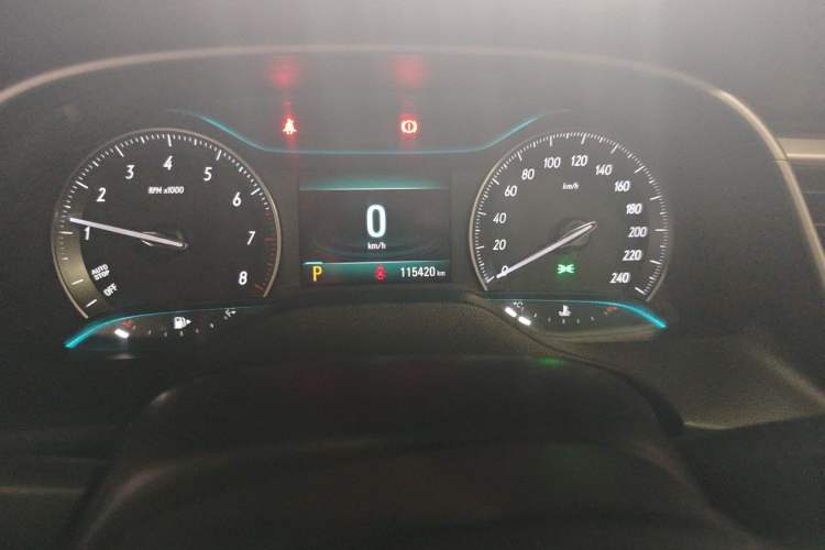 Used Buick GT 2019 15T Dual-Clutch Connected Elite Model China VI Odometer Close Up