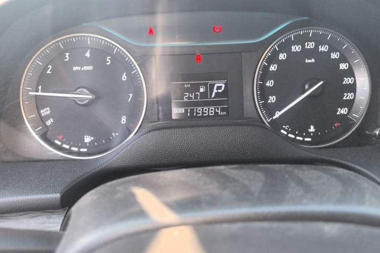 Used Buick GT 2019 15T Dual-Clutch Advanced Version China VI Standard Odometer Close Up