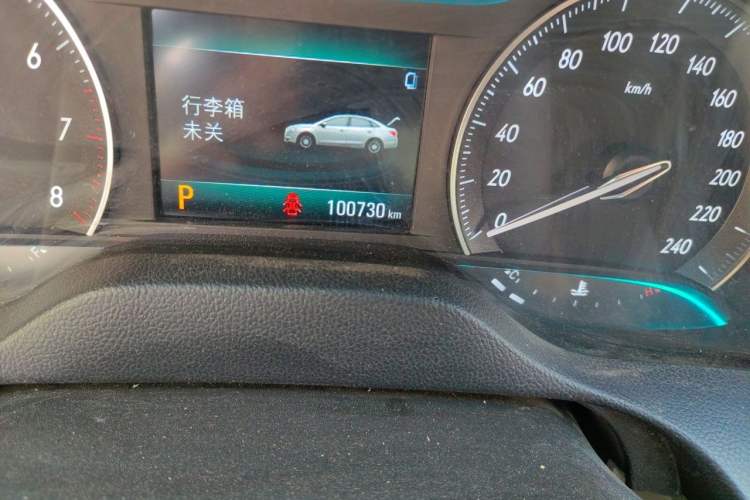 Used Buick GT 2019 15T Dual-Clutch Connected Elite Model China VI Odometer Close Up