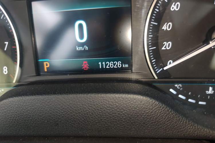 Used Buick GT 2019 18T Automatic Connected Elite Model China VI Standard Odometer Close Up