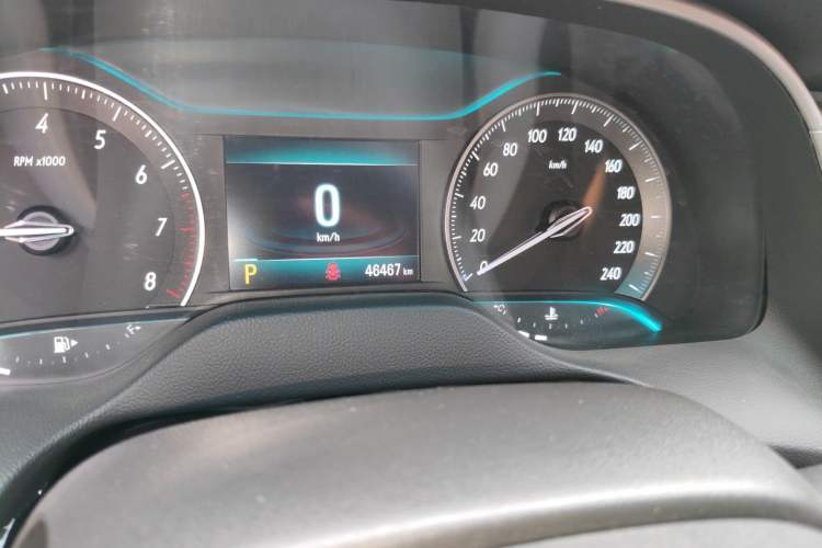 Used Buick GT 2019 18T Automatic Connected Elite Model China VI Standard Odometer Close Up