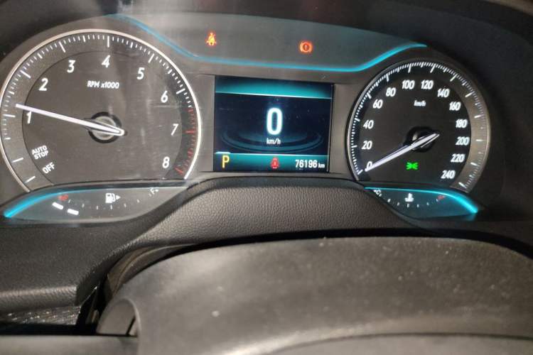 Used Buick GT 2019 18T Automatic Connected Elite Model China VI Standard Odometer Close Up
