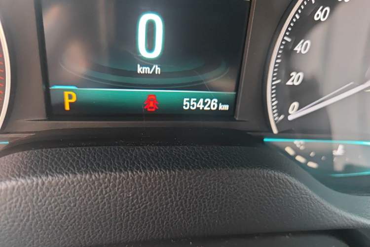 Used Buick GT 2019 15T Dual-Clutch Connected Elite Model China VI Odometer Close Up