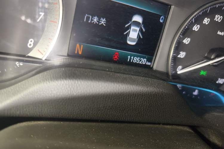 Used Buick GT 2019 15T Dual-Clutch Connected Elite Model China VI Odometer Close Up