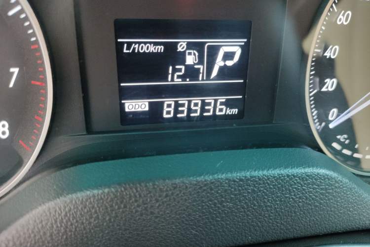 Used Buick GT 2019 15T Dual-Clutch Advanced Version China VI Standard Odometer Close Up