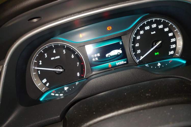 Used Buick GT 2019 15T Manual Elite Version China VI Standard Odometer Close Up