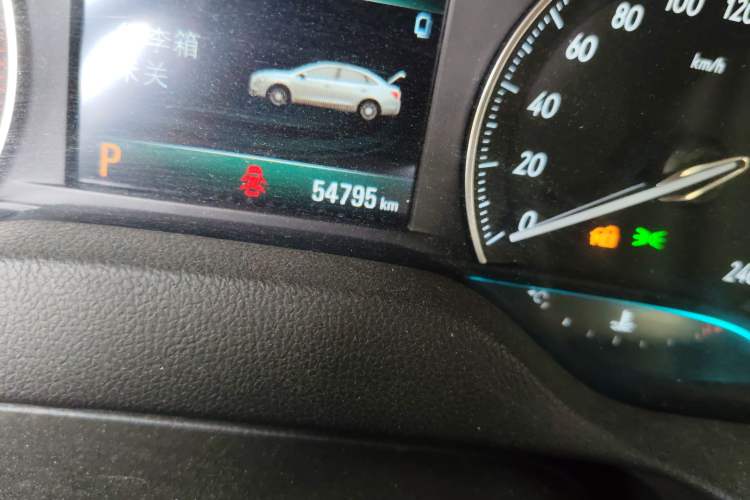 Used Buick GT 2019 18T Automatic Connected Elite Model China VI Standard Odometer Close Up