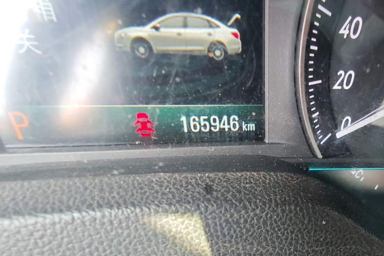 Used Buick GT 2019 15T Dual-Clutch Connected Elite Model China VI Odometer Close Up