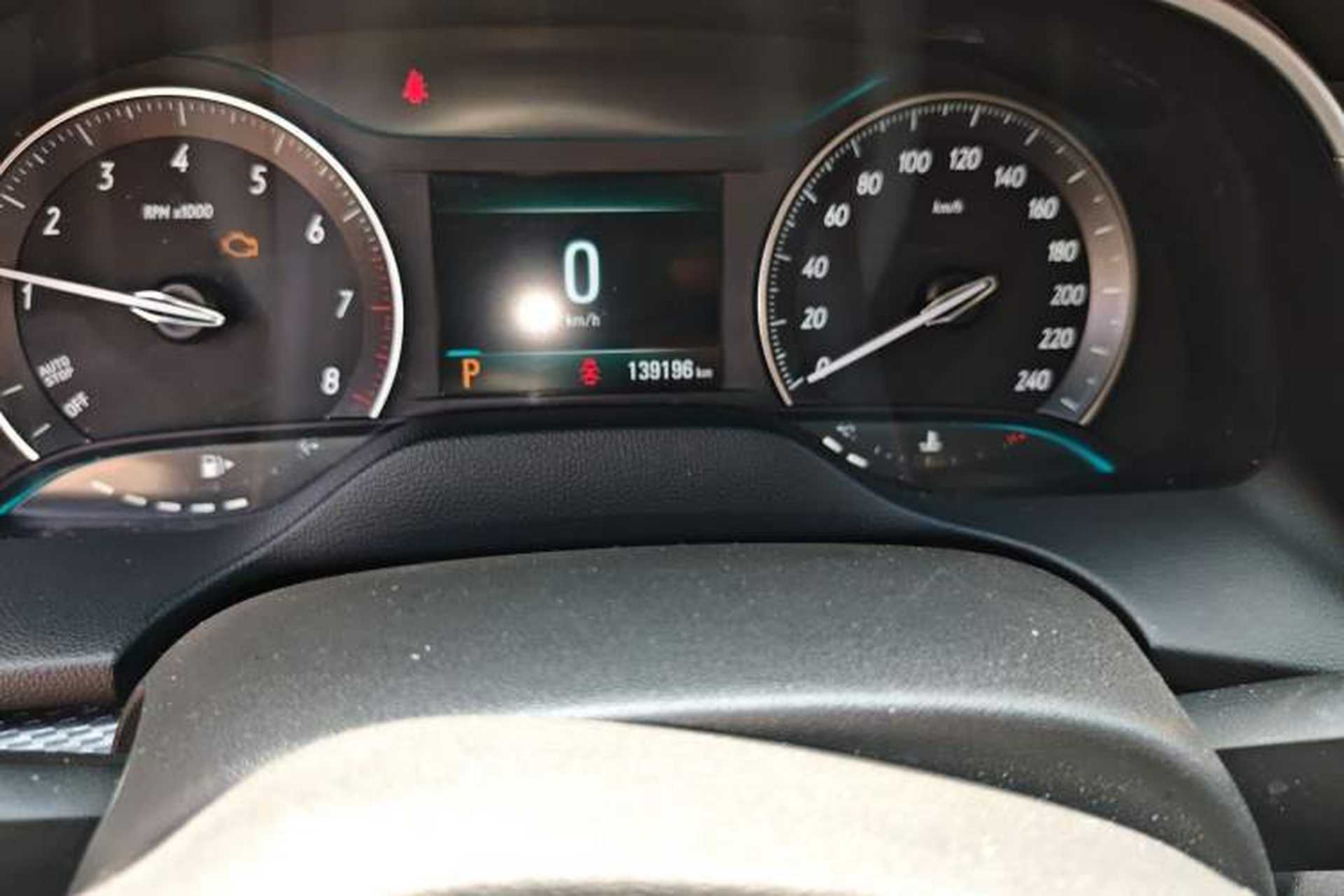 Used Buick GT 2019 18T Automatic Connected Elite Model China VI Standard Odometer Close Up
