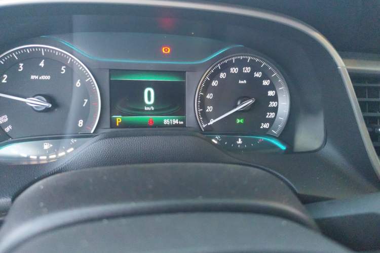 Used Buick GT 2019 18T Automatic Connected Elite Model China VI Standard Odometer Close Up