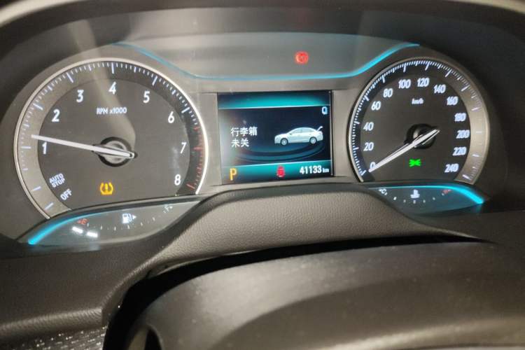 Used Buick GT 2019 18T Automatic Connected Elite Model China VI Standard Odometer Close Up