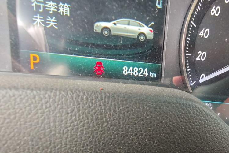 Used Buick GT 2019 18T Automatic Connected Elite Model China VI Standard Odometer Close Up