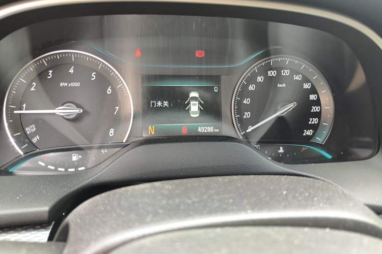 Used Buick GT 2019 18T Automatic Connected Elite Model China VI Standard Odometer Close Up