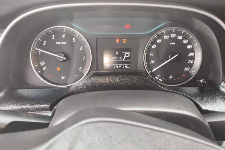 Used Buick GT 2019 15T Dual-Clutch Advanced Version China VI Standard Odometer Close Up