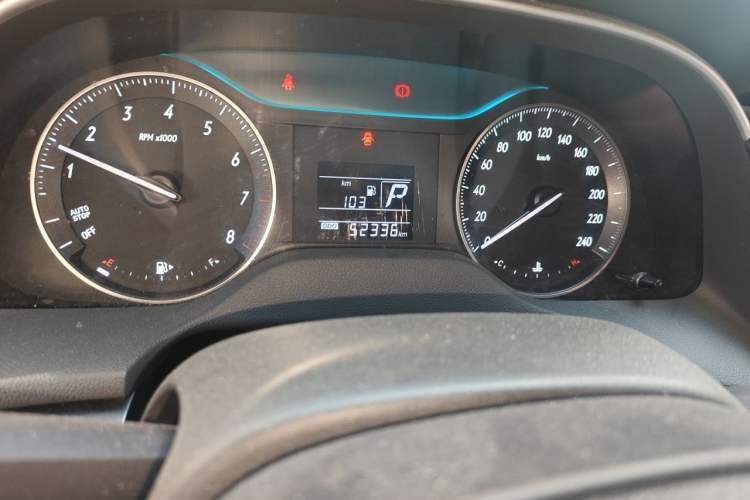 Used Buick GT 2019 15T Dual-Clutch Advanced Version China VI Standard Odometer Close Up