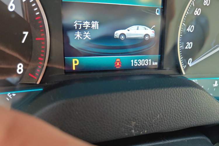 Used Buick GT 2019 15T Dual-Clutch Connected Elite Model China VI Odometer Close Up