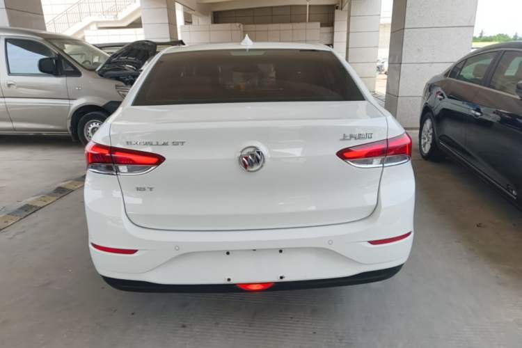 Used Buick GT 2019 15T Dual-Clutch Connected Elite Model China VI Rear