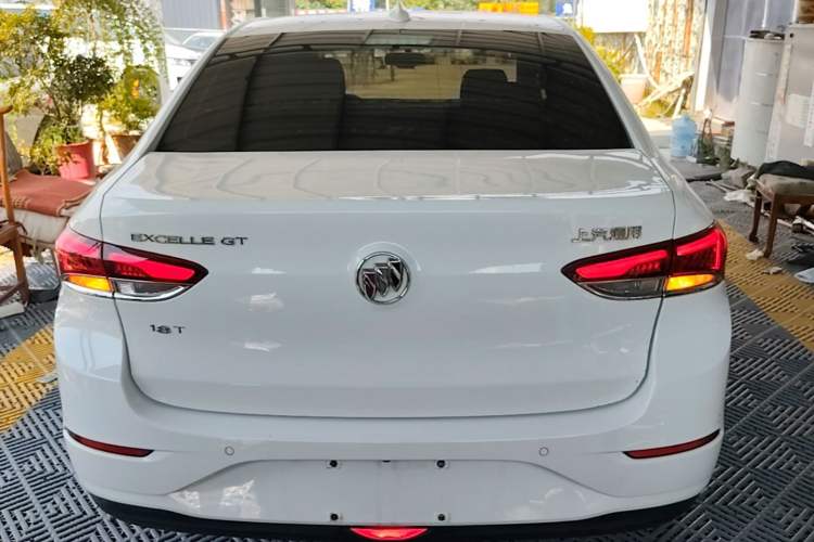 Used Buick GT 2019 18T Automatic Connected Elite Model China VI Standard Rear