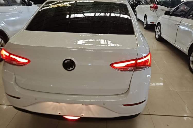 Used Buick GT 2019 18T Automatic Connected Elite Model China VI Standard Rear