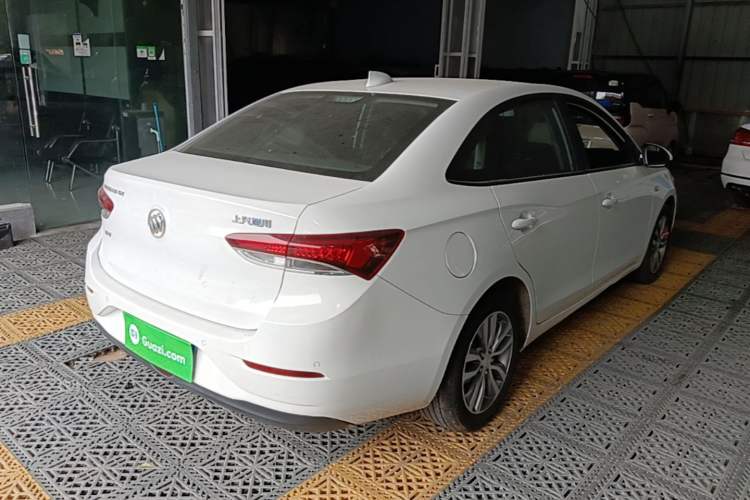 Used Buick GT 2019 18T Automatic Connected Elite Model China VI Standard Rear Right 45 Deg