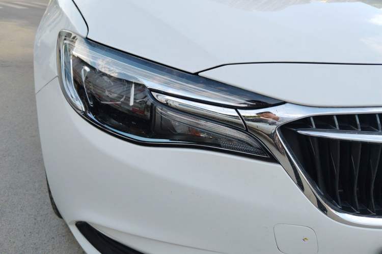 Used Buick GT 2019 15T Dual-Clutch Connected Elite Version China V Standard Right Front Headlight