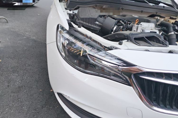 Used Buick GT 2019 15T Dual-Clutch Connected Elite Model China VI Right Front Headlight