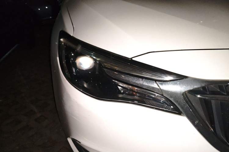 Used Buick GT 2019 18T Automatic Connected Elite Model China VI Standard Right Front Headlight