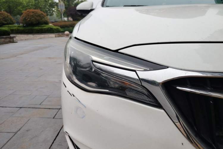 Used Buick GT 2019 15T Dual-Clutch Connected Elite Model China VI Right Front Headlight