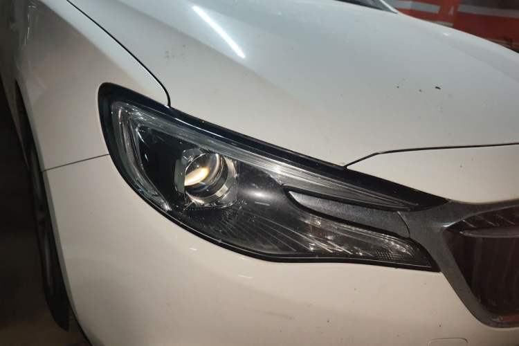 Used Buick GT 2019 15T Dual-Clutch Advanced Version China VI Standard Right Front Headlight