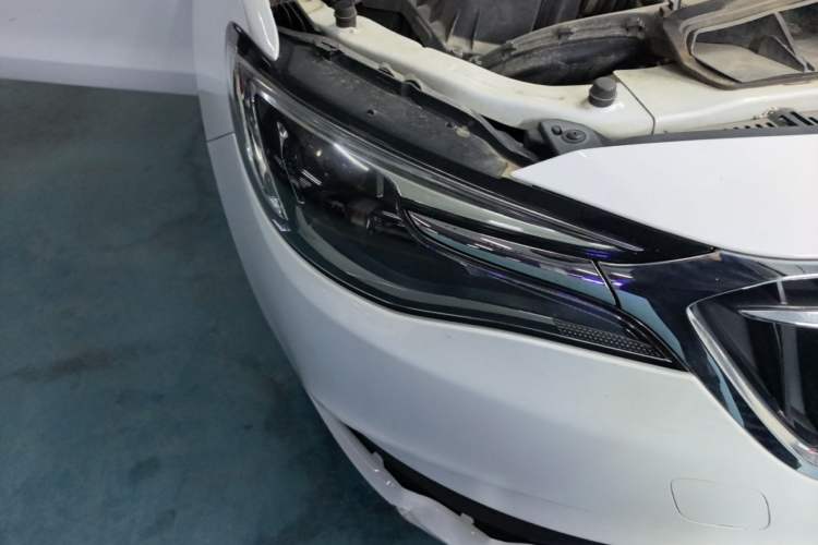 Used Buick GT 2019 18T Automatic Connected Elite Model China VI Standard Right Front Headlight