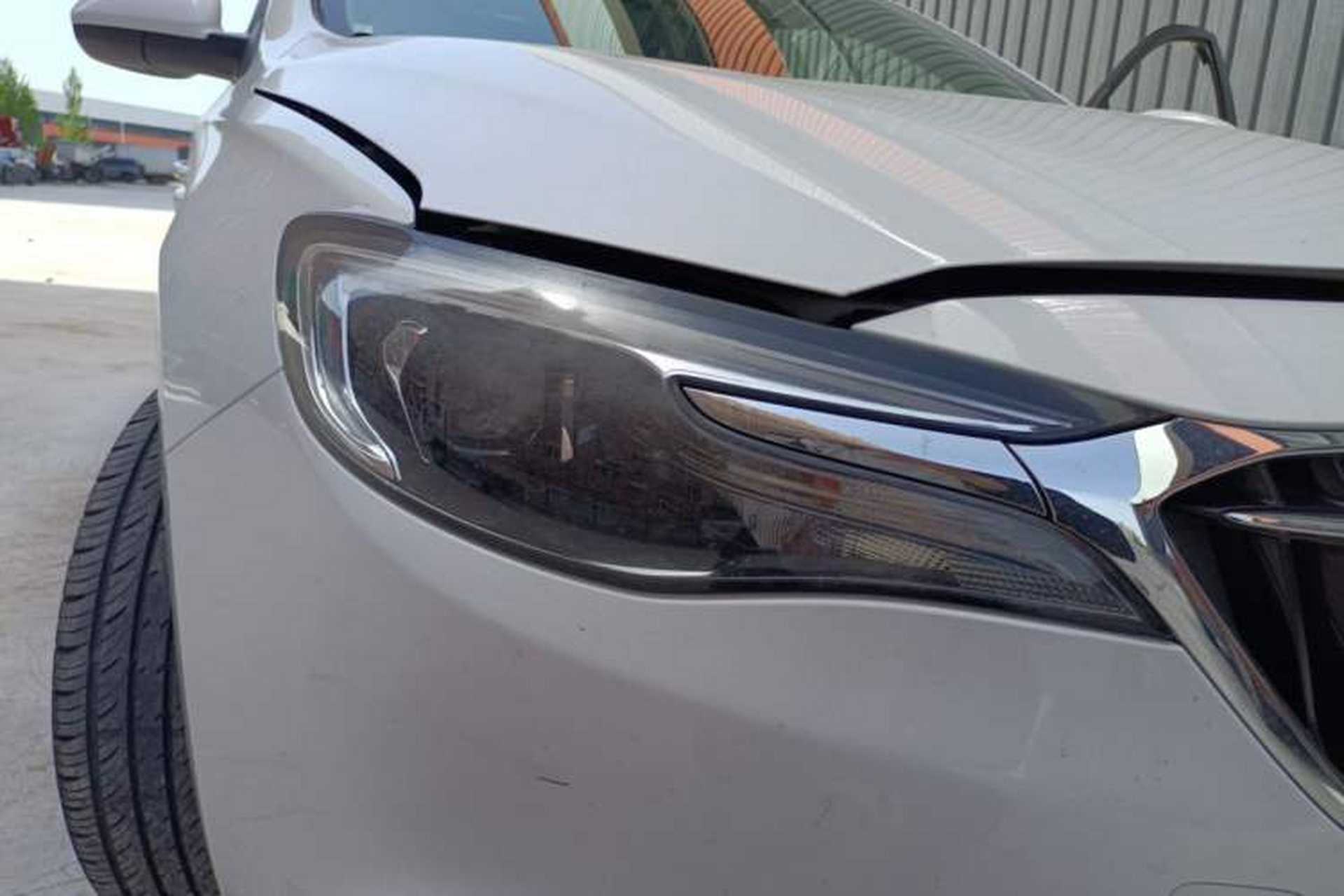 Used Buick GT 2019 15T Dual-Clutch Connected Elite Model China VI Right Front Headlight