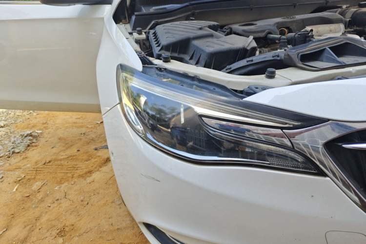 Used Buick GT 2019 18T Automatic Connected Flagship Version China VI Standard Right Front Headlight
