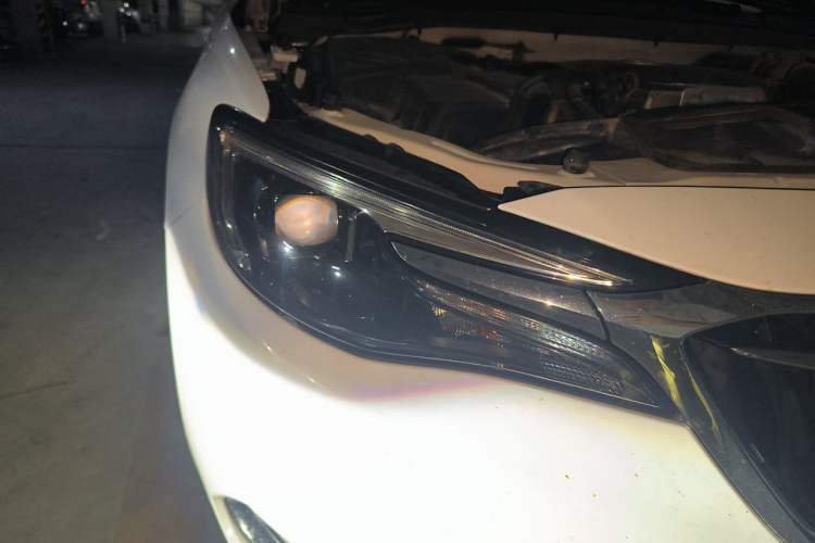 Used Buick GT 2019 18T Automatic Connected Elite Model China VI Standard Right Front Headlight