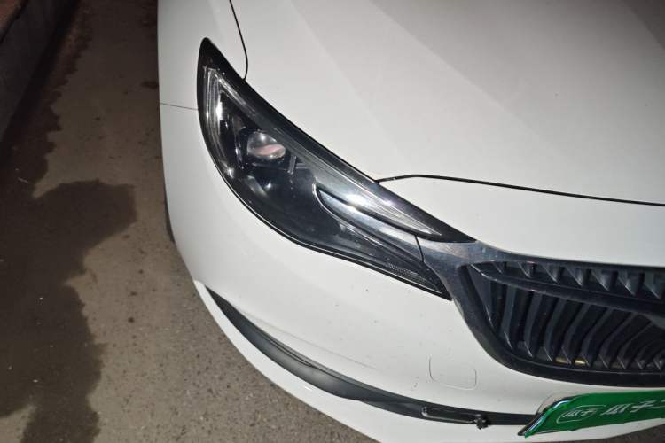 Used Buick GT 2019 15T Dual-Clutch Connected Elite Model China VI Right Front Headlight