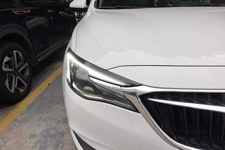 Used Buick GT 2019 18T Automatic Connected Elite Model China V Standard Right Front Headlight