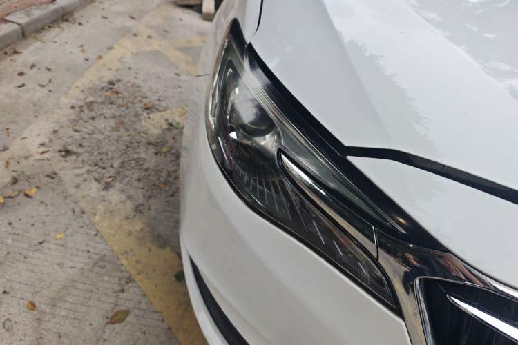 Used Buick GT 2019 15T Dual-Clutch Advanced Version China VI Standard Right Front Headlight