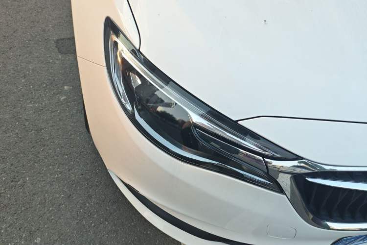Used Buick GT 2019 18T Automatic Connected Elite Model China VI Standard Right Front Headlight
