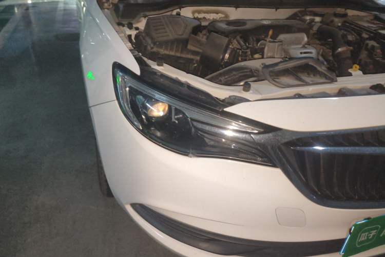Used Buick GT 2019 15T Dual-Clutch Connected Elite Model China VI Right Front Headlight