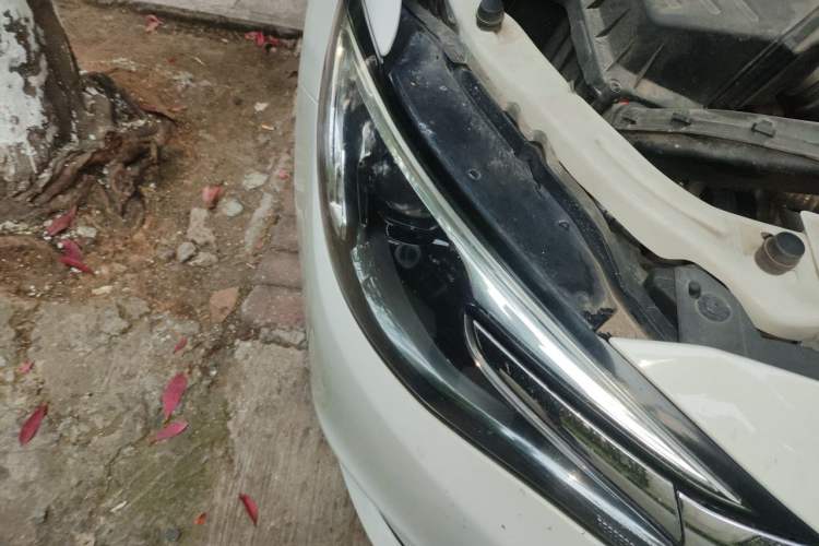 Used Buick GT 2019 18T Automatic Connected Elite Model China V Standard Right Front Headlight
