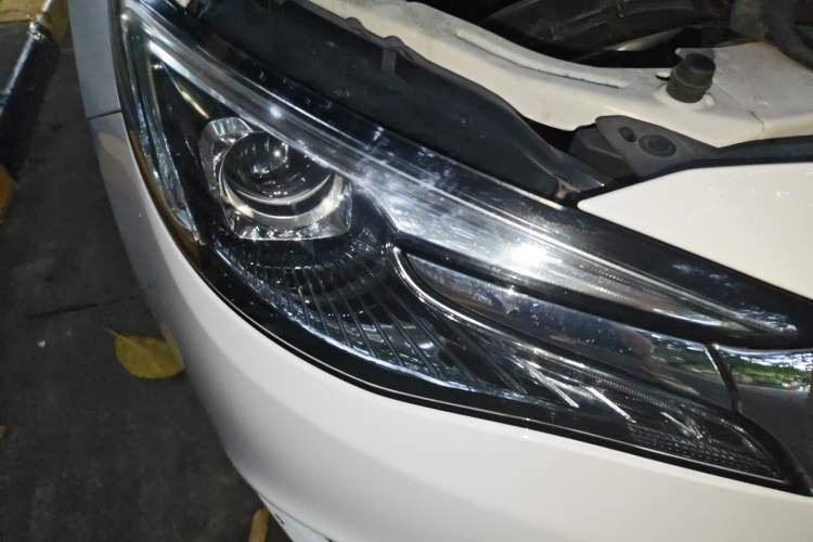 Used Buick GT 2019 15T Dual-Clutch Advanced Version China VI Standard Right Front Headlight