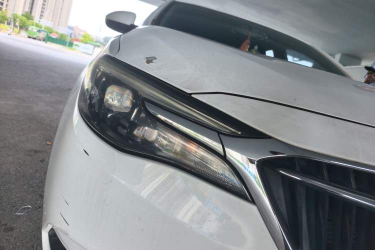 Used Buick GT 2019 15T Dual-Clutch Connected Elite Model China VI Right Front Headlight